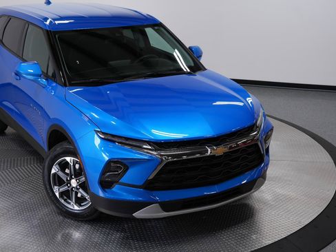 Certified 2025 Chevrolet Blazer LT w/ Driver Confidence Package FWD image 44