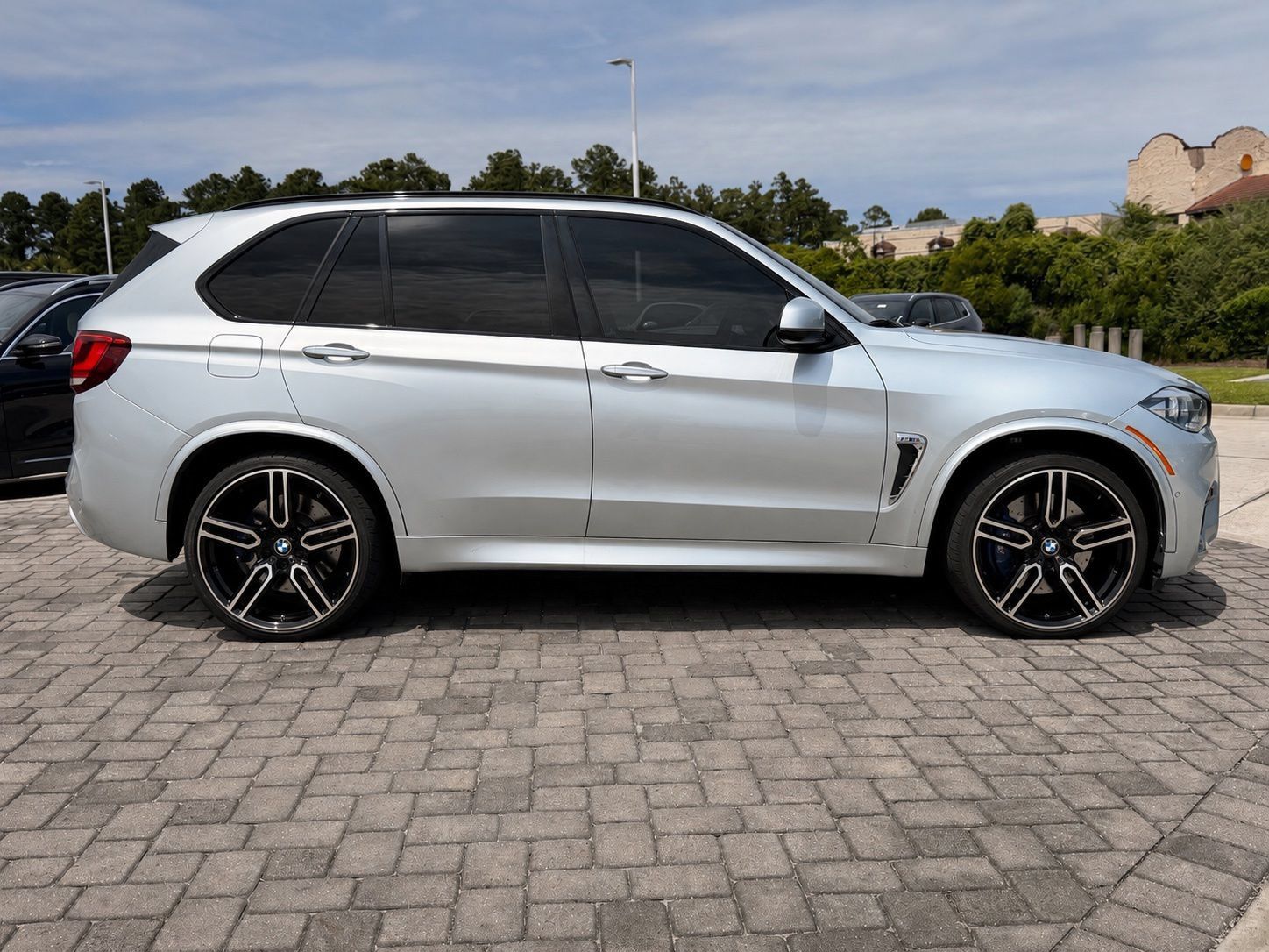 Used 2018 BMW X5 M AWD/4WD image 8
