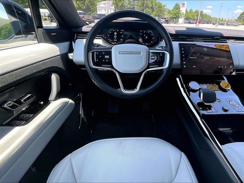 Used 2023 Land Rover Range Rover Sport SE AWD/4WD image 17
