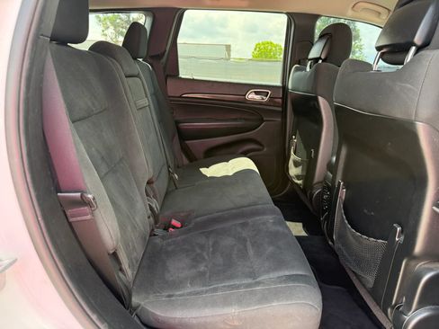 Used 2013 Jeep Grand Cherokee Laredo AWD/4WD image 20