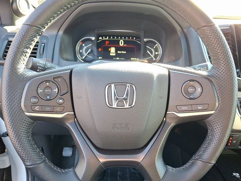 Certified 2024 Honda Passport EX-L image 25