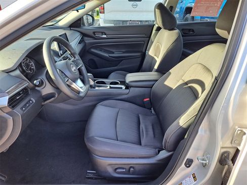 Certified 2023 Nissan Altima 2.5 SV image 13