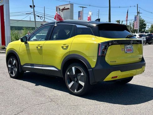 Used 2025 Nissan Kicks SR AWD/4WD image 6