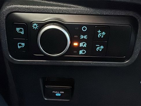 Certified 2024 Ford Bronco Wildtrak image 19