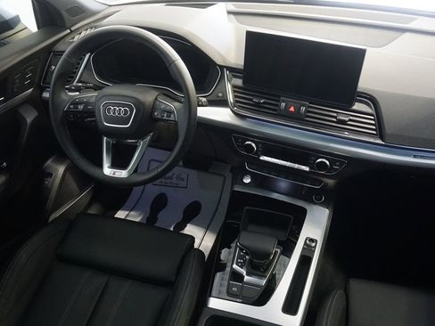 Used 2024 Audi Q5 2.0T Prestige w/ Prestige Package image 33