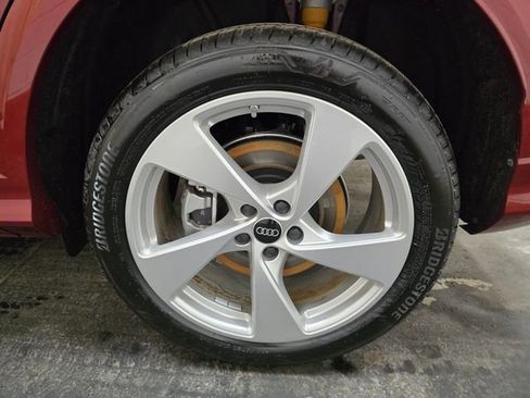 New 2025 Audi Q5 Premium Plus image 9