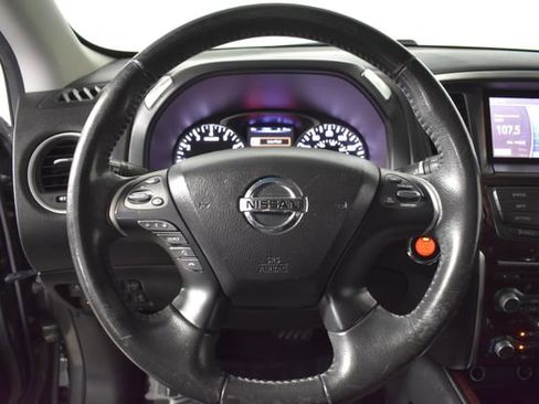 Used 2015 Nissan Pathfinder SL AWD/4WD image 15