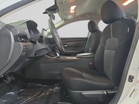 Used 2024 Nissan Sentra SV w/ All-Weather Package FWD image 16