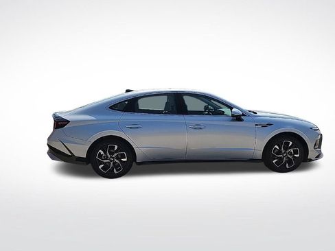 Used 2025 Hyundai Sonata SEL FWD image 5