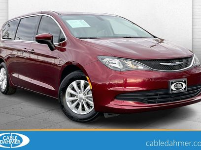 Used 2017 Chrysler Pacifica Touring w/ Tire & Wheel Group