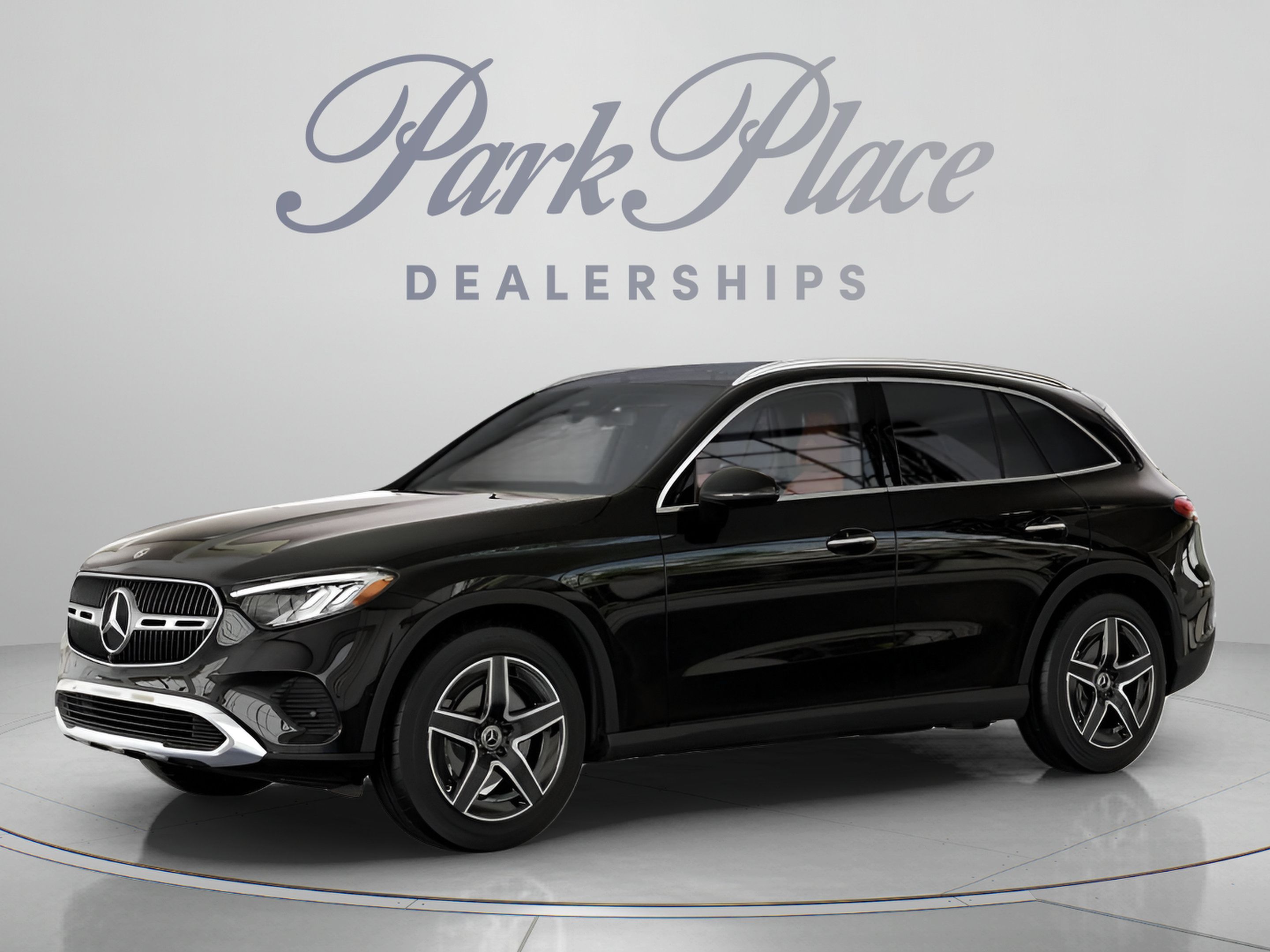 Used 2026 Mercedes-Benz GLC 300 image 2