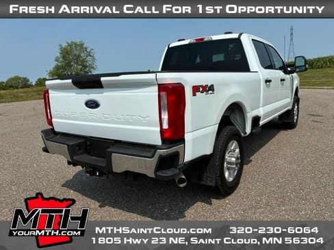 Used 2024 Ford F350 XLT w/ FX4 Off-Road Package AWD/4WD image 8