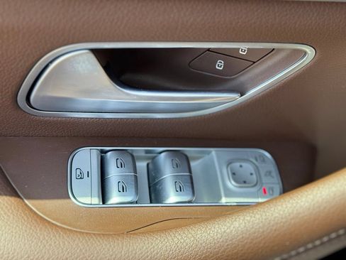 Used 2024 Mercedes-Benz GLS 450 4MATIC image 24
