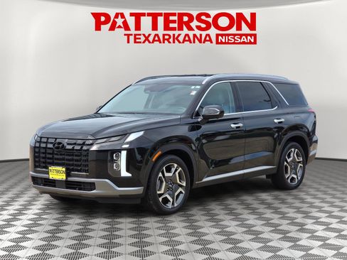 Used 2024 Hyundai Palisade SEL w/ Premium Package FWD image 1