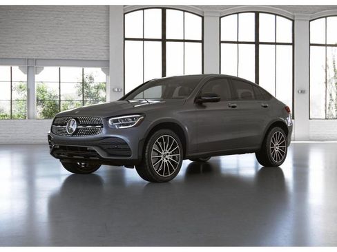 Used 2023 Mercedes-Benz GLC 300 4MATIC Coupe image 40