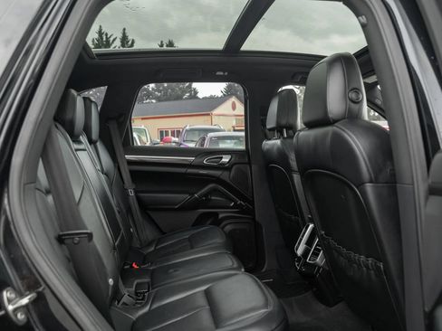 Used 2012 Porsche Cayenne S AWD/4WD image 12