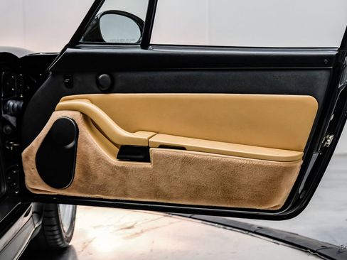 Used 1997 Porsche 911 Carrera S image 97