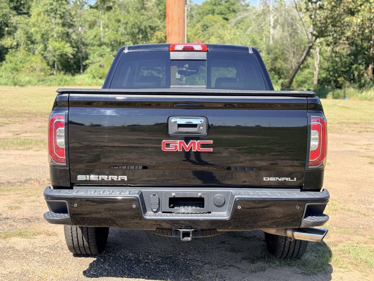 Used 2017 GMC Sierra 1500 Denali w/ Denali Ultimate Package AWD/4WD image 4
