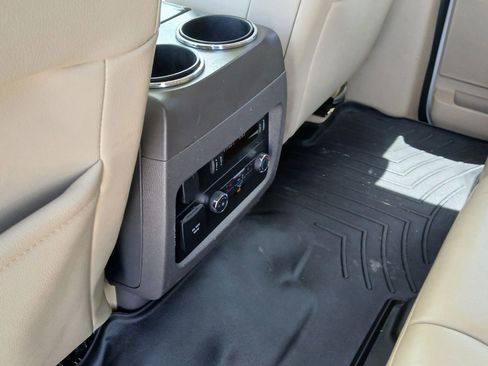 Used 2017 Lincoln Navigator L Reserve image 17