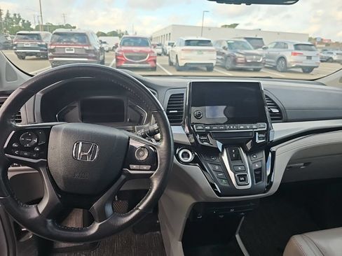 Used 2021 Honda Odyssey Touring image 12