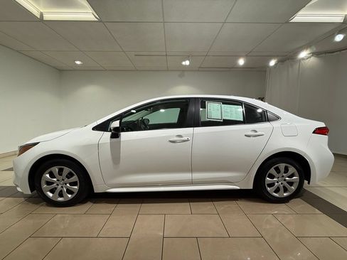 Certified 2024 Toyota Corolla LE FWD image 2