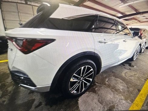 Used 2024 Acura ZDX A-Spec image 3