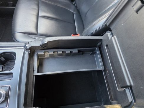 Used 2023 Ford Expedition Max XLT image 21