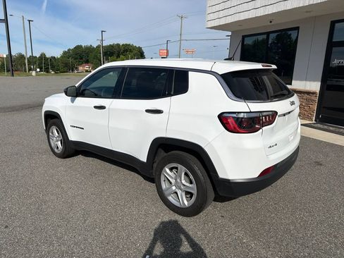 Used 2023 Jeep Compass Sport AWD/4WD image 6