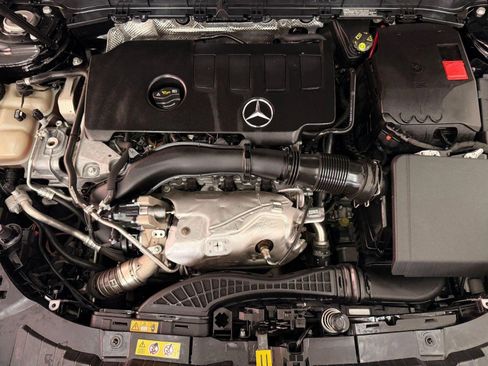 Certified 2023 Mercedes-Benz GLB 250 image 31