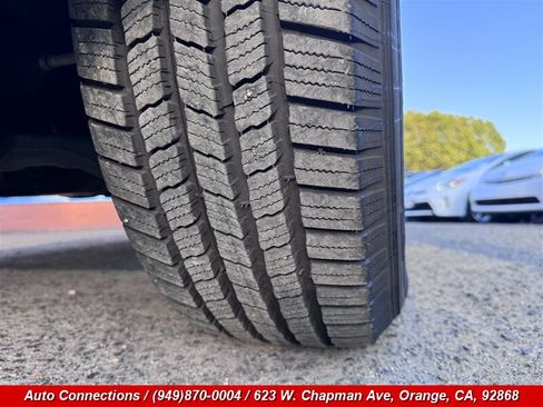 Used 2023 Toyota Tacoma SR AWD/4WD image 38
