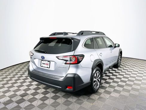 Certified 2025 Subaru Outback Premium w/ Popular Package #1A image 10