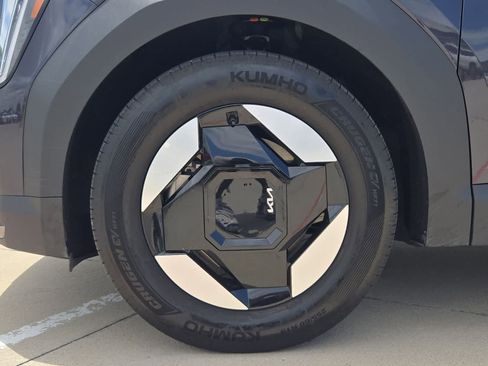 Certified 2026 Kia EV9 Light RWD image 12