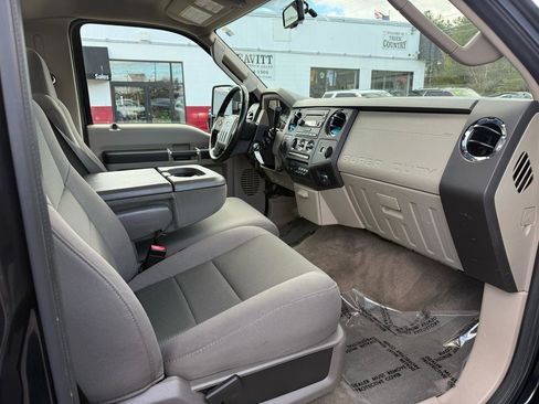 Used 2009 Ford F350 XLT image 19
