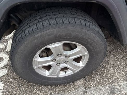 Used 2018 Jeep Wrangler Unlimited Sport S image 10