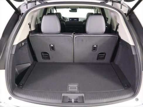 Used 2026 Acura MDX w/ Technology Package image 31