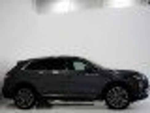 Used 2020 Lincoln Nautilus Reserve w/ Equipment Group 201A image 6