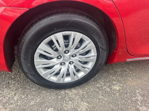 Used 2012 Toyota Camry LE FWD image 22