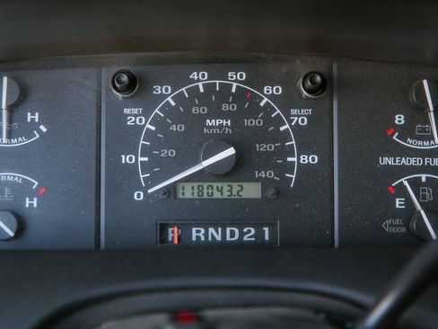 Used 1993 Ford F250 XL image 17