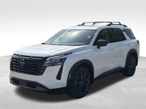 New 2026 Nissan Pathfinder SL FWD image 3