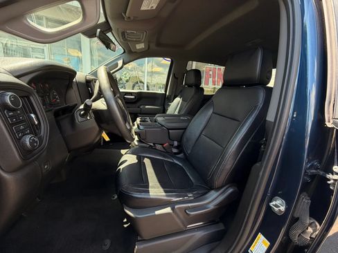 Used 2020 Chevrolet Silverado 1500 Custom Trail Boss w/ Custom Convenience Package AWD/4WD image 6