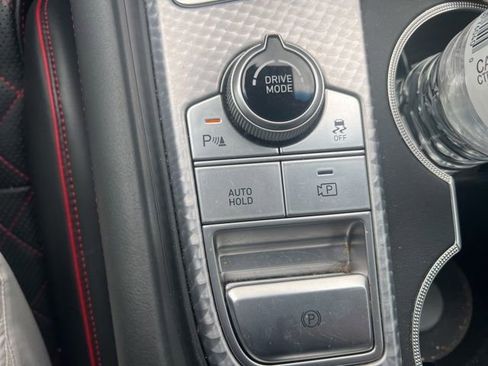 Used 2023 Genesis G70 3.3T w/ Sport Prestige Package RWD image 38