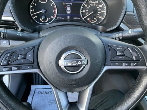Used 2024 Nissan Altima 2.5 SV image 28