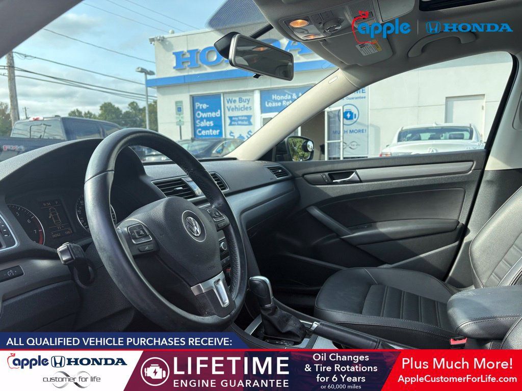 Used 2015 Volkswagen Passat 1.8T SE FWD image 7