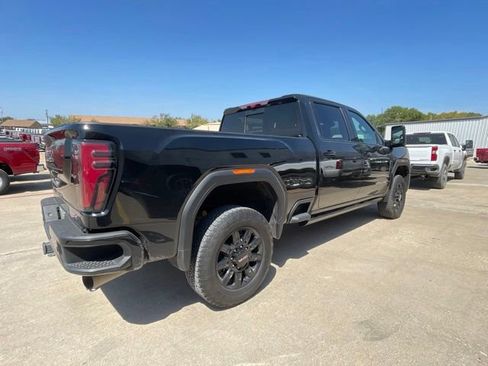 Used 2024 GMC Sierra 2500 AT4 w/ AT4 Premium Plus Package AWD/4WD image 1