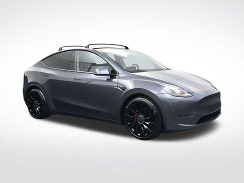 Used 2021 Tesla Model Y Performance image 2