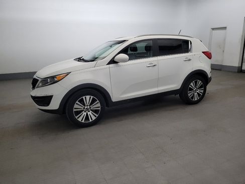 Used 2016 Kia Sportage EX FWD image 2