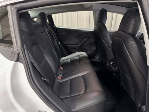 Used 2020 Tesla Model 3 Long Range image 10