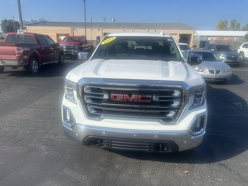 Used 2019 GMC Sierra 1500 SLT w/ SLT Premium Plus Package image 4