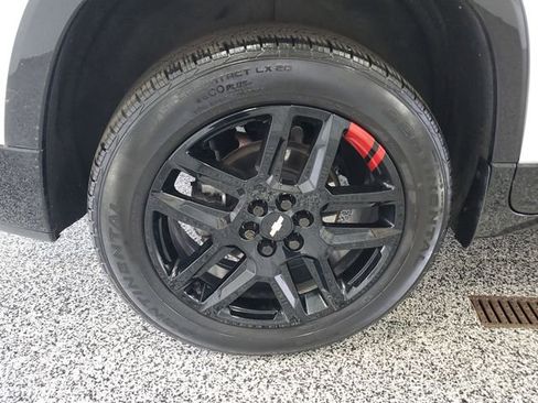 Used 2021 Chevrolet Traverse Premier w/ Redline Edition image 5