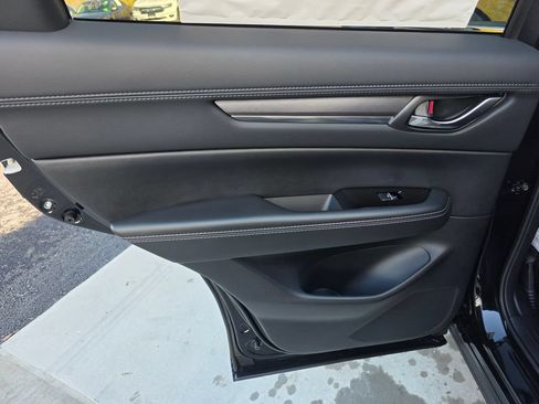 Used 2025 MAZDA CX-5 AWD 2.5 S w/ Premium Plus Pkg image 3
